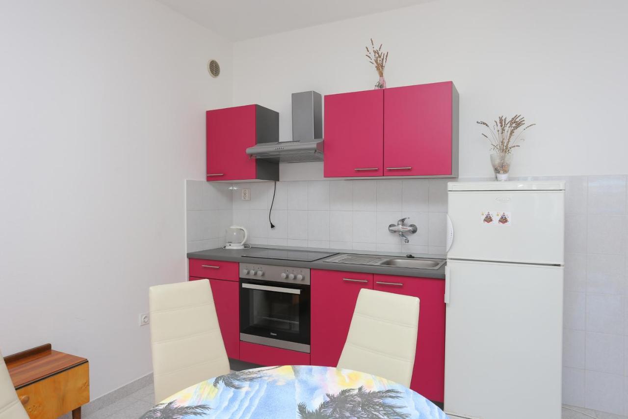Apartments With A Parking Space Lokva Rogoznica, Omis - 17645 Exterior photo